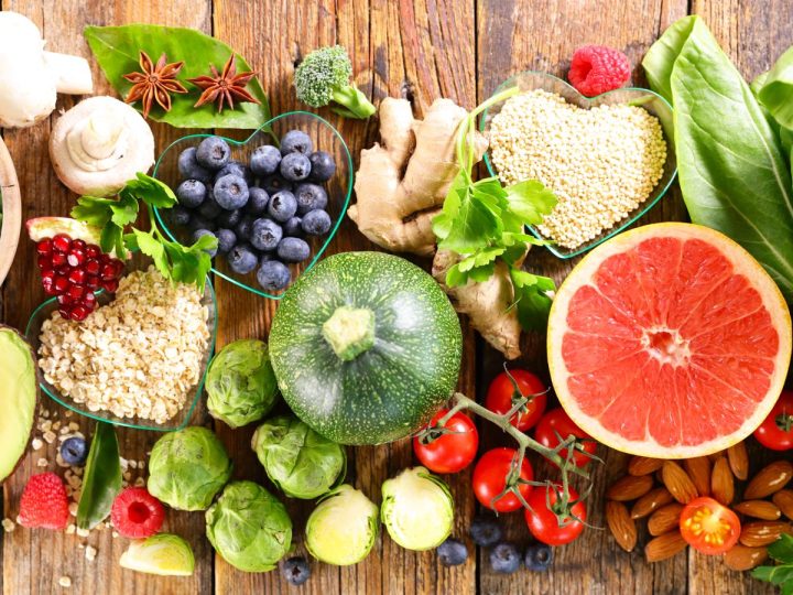 Scoperto il nemico in tavola: i 10 cibi più pericolosi che mangiamo ogni giorno!
