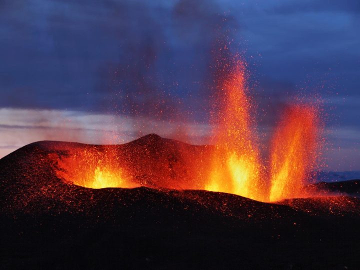 Catastrofe imminente? Eruzione vulcanica minaccia la sicurezza energetica dell’Islanda!