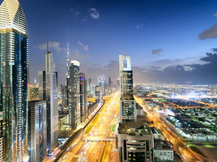 Dubai, città del futuro: innovazione straordinaria o controllo totalitario?